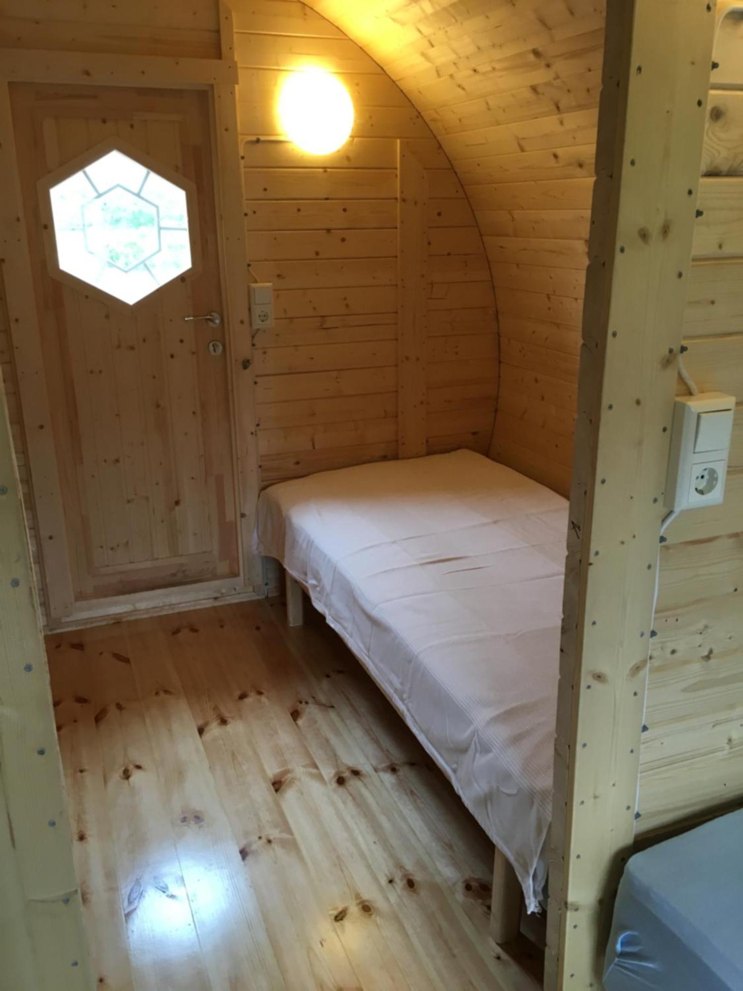 Framtid Camping Lodging Barrels Djúpivogur Esterno foto